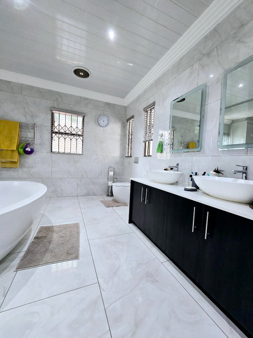 3 Bedroom Property for Sale in La Hoff North West